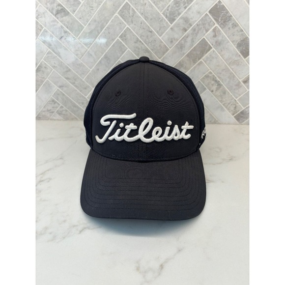 Titleist Black Pro V1 FootJoy FJ‎ Fitted Cap Hat Size M/L Stretch Fit Logo Patch - Picture 1 of 6